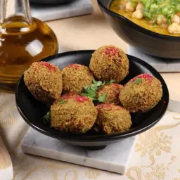 صحن فلافل مشكل